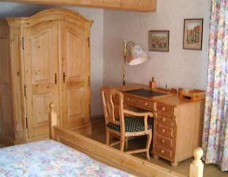 Krone Guest house 3*